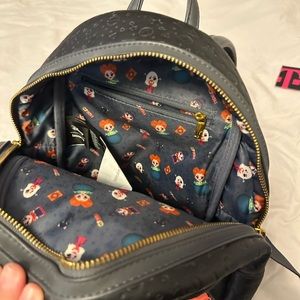Hocus Pocus loungefly backpack perfect for fall.